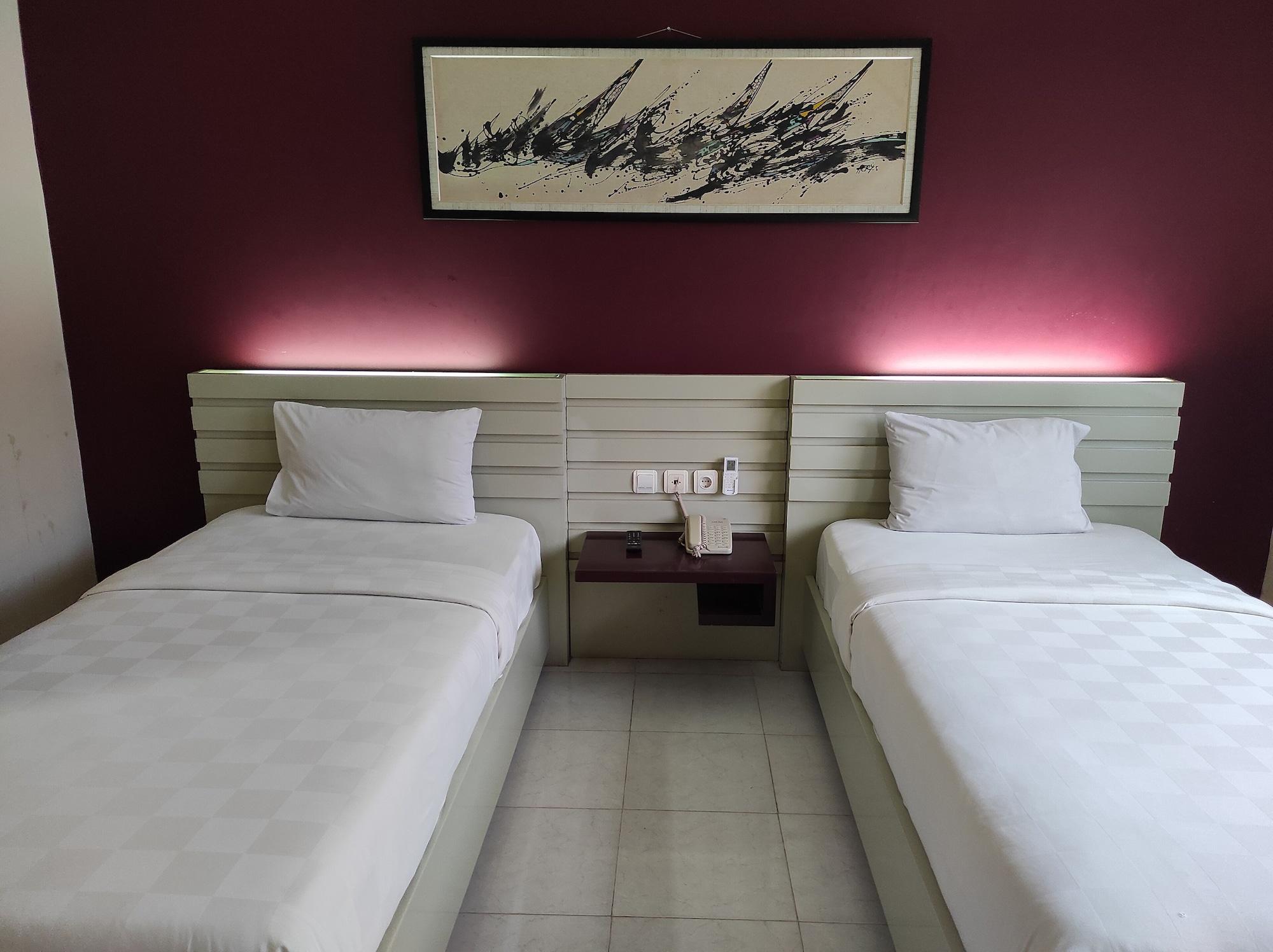 Hotel Orlen Джок'якарта Екстер'єр фото