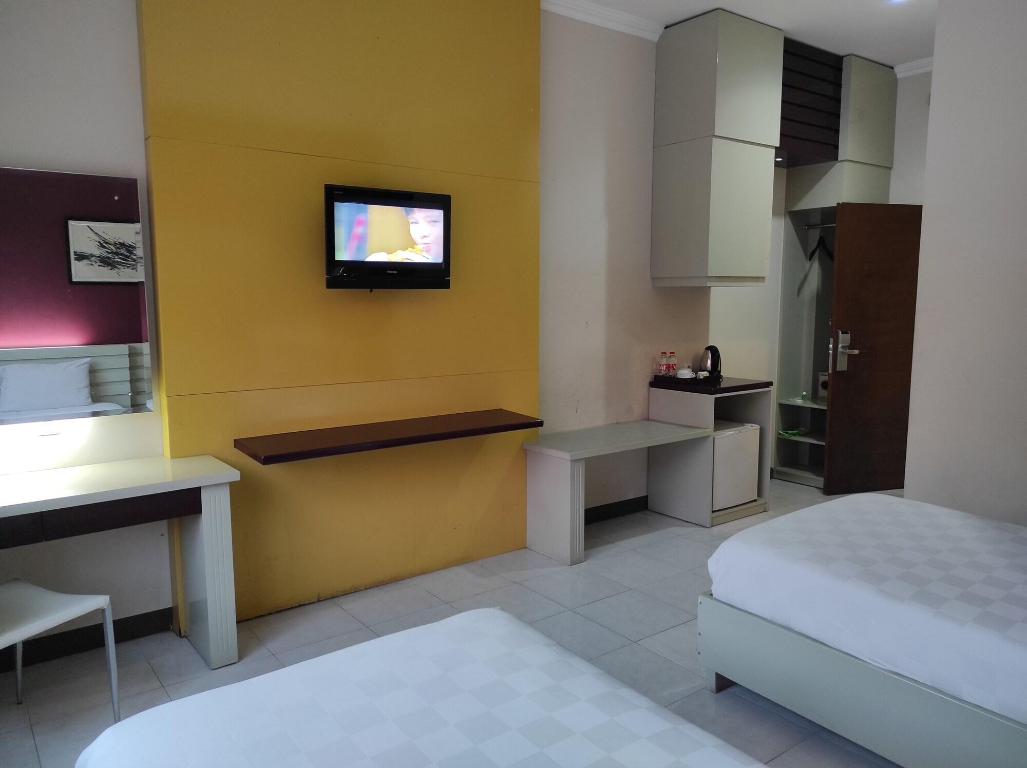 Hotel Orlen Джок'якарта Екстер'єр фото