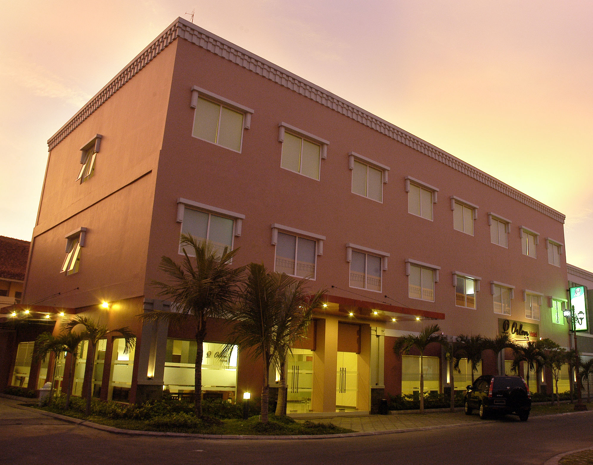 Hotel Orlen Джок'якарта Екстер'єр фото